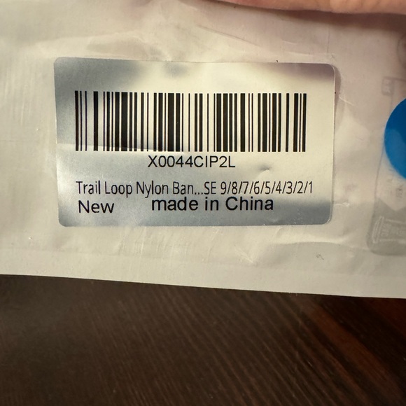 NWT Trail Loop Sport Band - Apple Watch Band Adjustable Velcro Nylon Strap - Picture 13 of 14